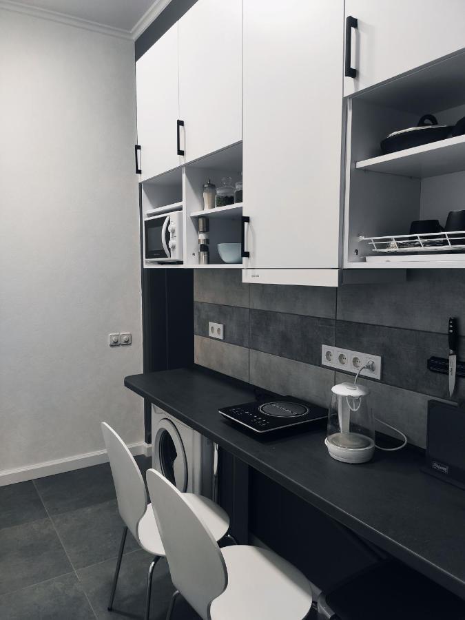 Хостел С Террасой В Центре Charkiw Exterior foto